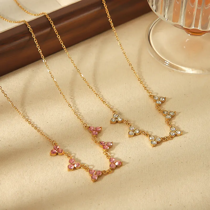 1 Piece Simple Style Triangular Shape Stainless Steel 18K Gold Plated Inlay Rhinestones Women's Chain Necklace h5 